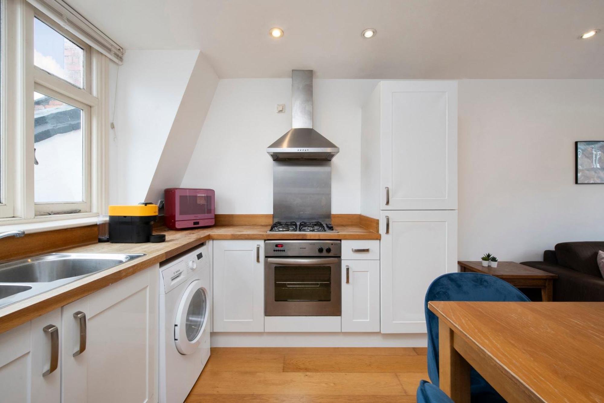 The Hideaway - Oxford Circus - By Frankie Says Apartment ลอนดอน ภายนอก รูปภาพ